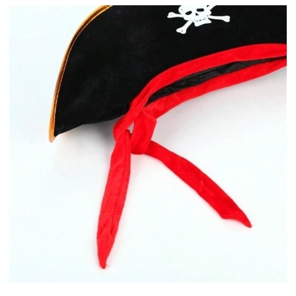 3 pack of never been worn pirate hats - Picture 6 of 6